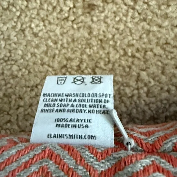 Elaine Smith Designer Outdoor Lumbar Pillow 12x20 Coral Gray NWOT - Picture 4 of 5